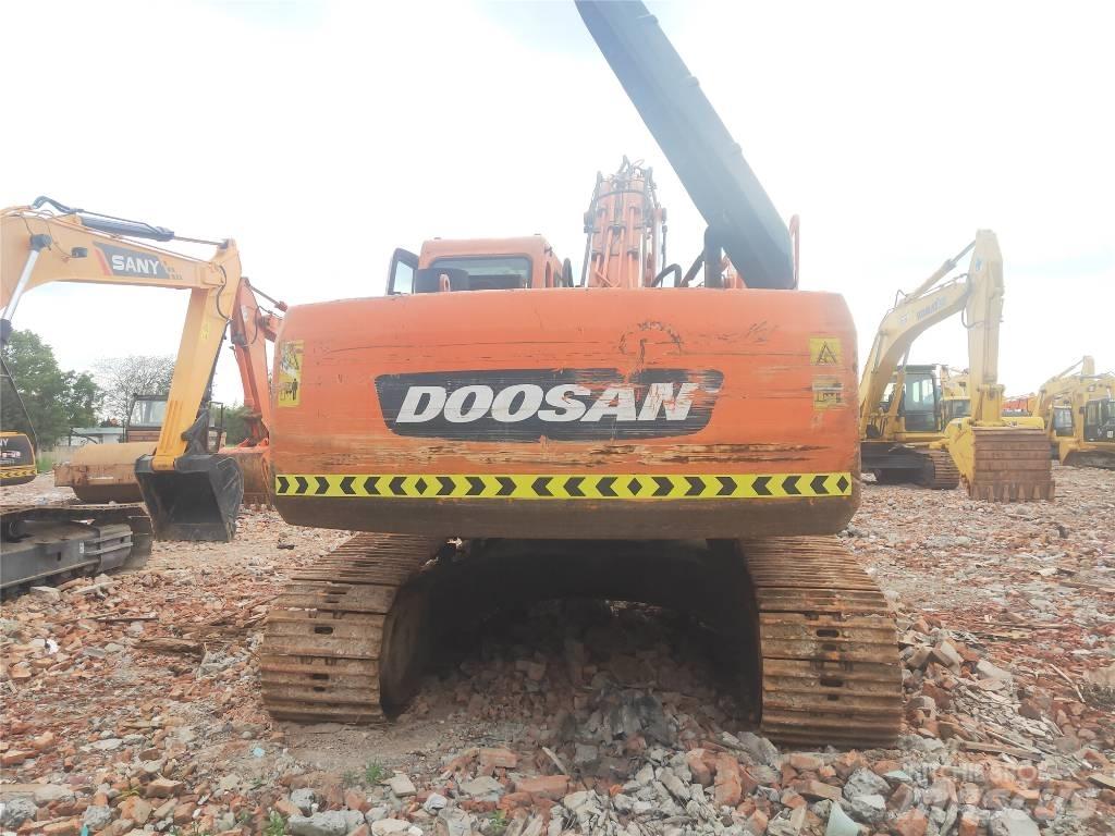 Doosan DH 220 LC-7 Kāpurķēžu ekskavatori
