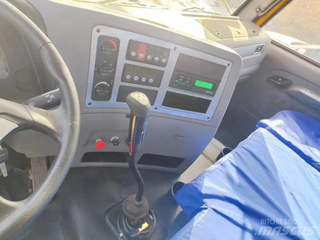 XCMG QY30T Visurgājēji celtņi