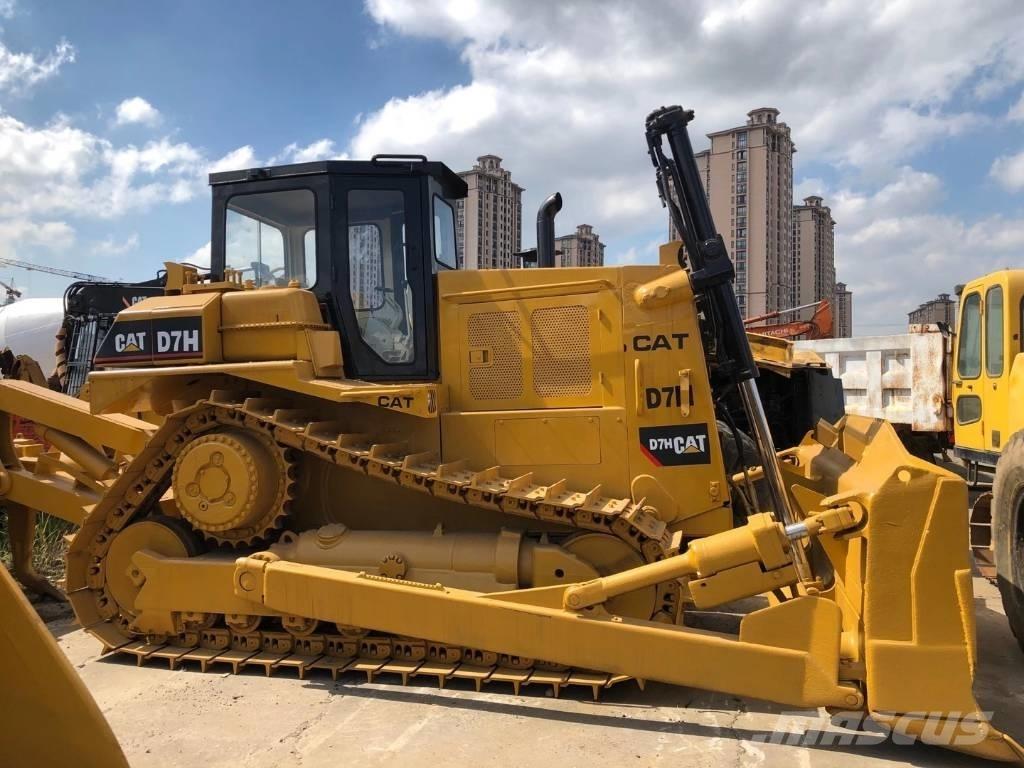 CAT D 7 H Kāpurķēžu buldozeri