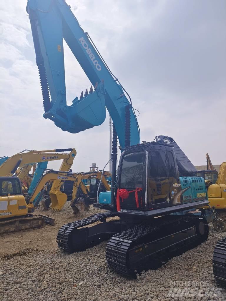 Kobelco SK 200 Kāpurķēžu ekskavatori