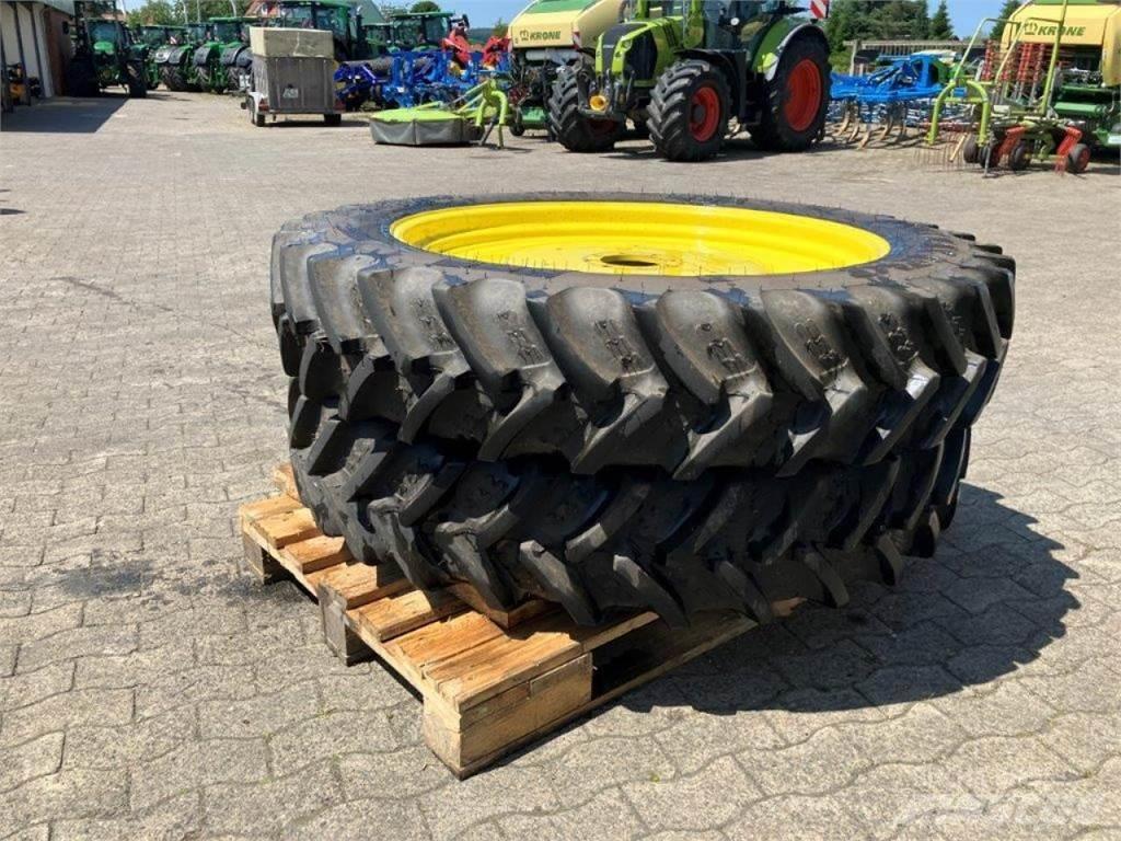 BKT 320/90R42 Riepas, riteņi un diski