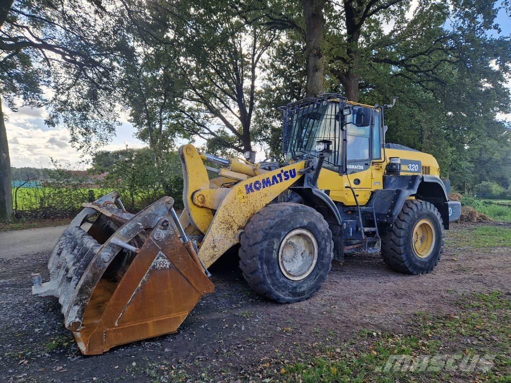 Komatsu WA 320-8 Iekrāvēji uz riteņiem