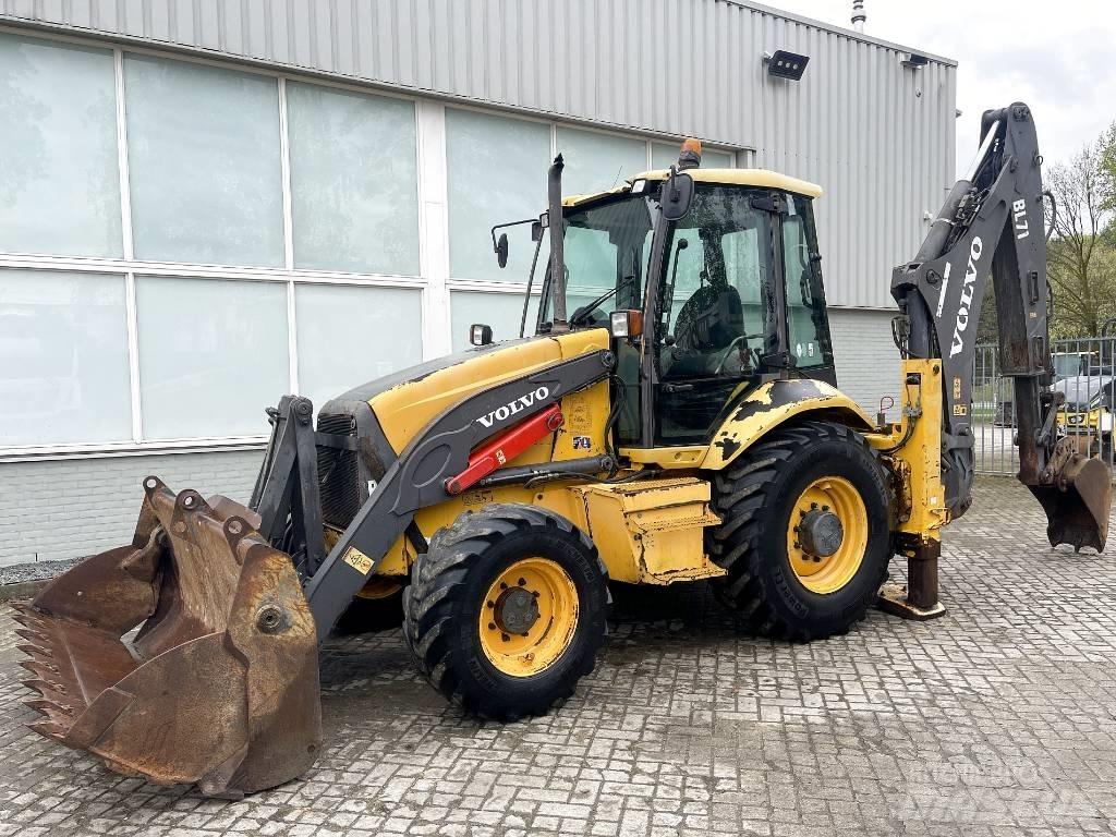 Volvo BL71 Ekskavatori-iekrāvēji