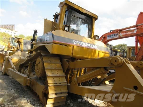 CAT D 6 R Kāpurķēžu buldozeri