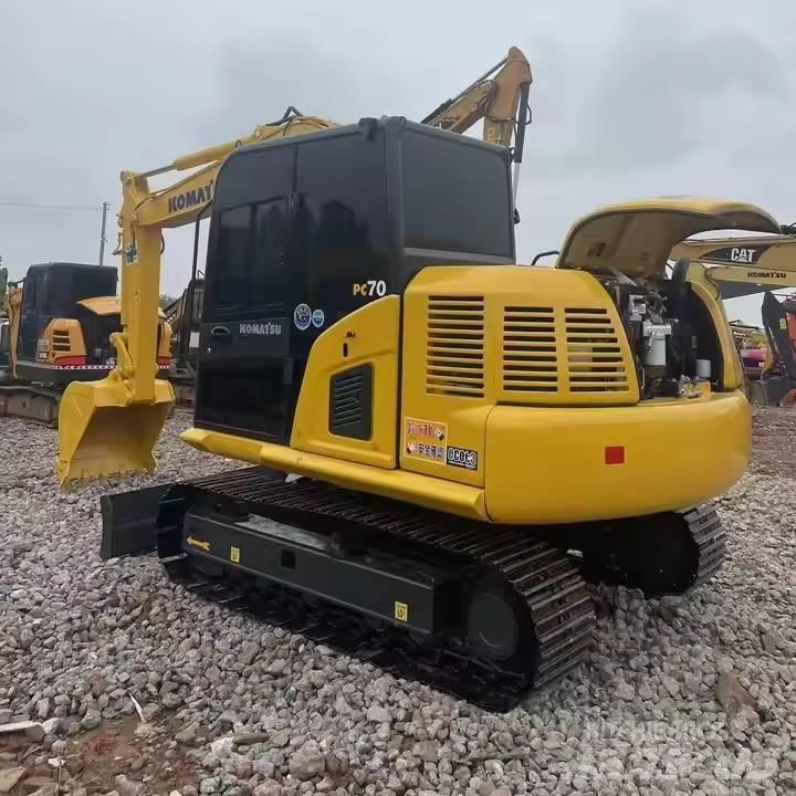 Komatsu PC70-8 Vidēja lieluma ekskavatori 7 t - 12 t