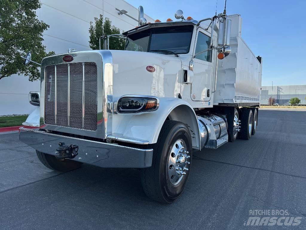 Peterbilt 367 Pašizgāzējs