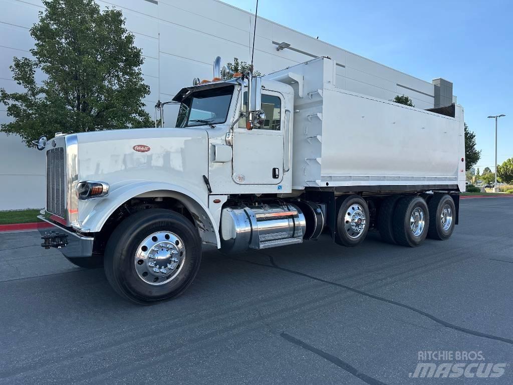 Peterbilt 367 Pašizgāzējs