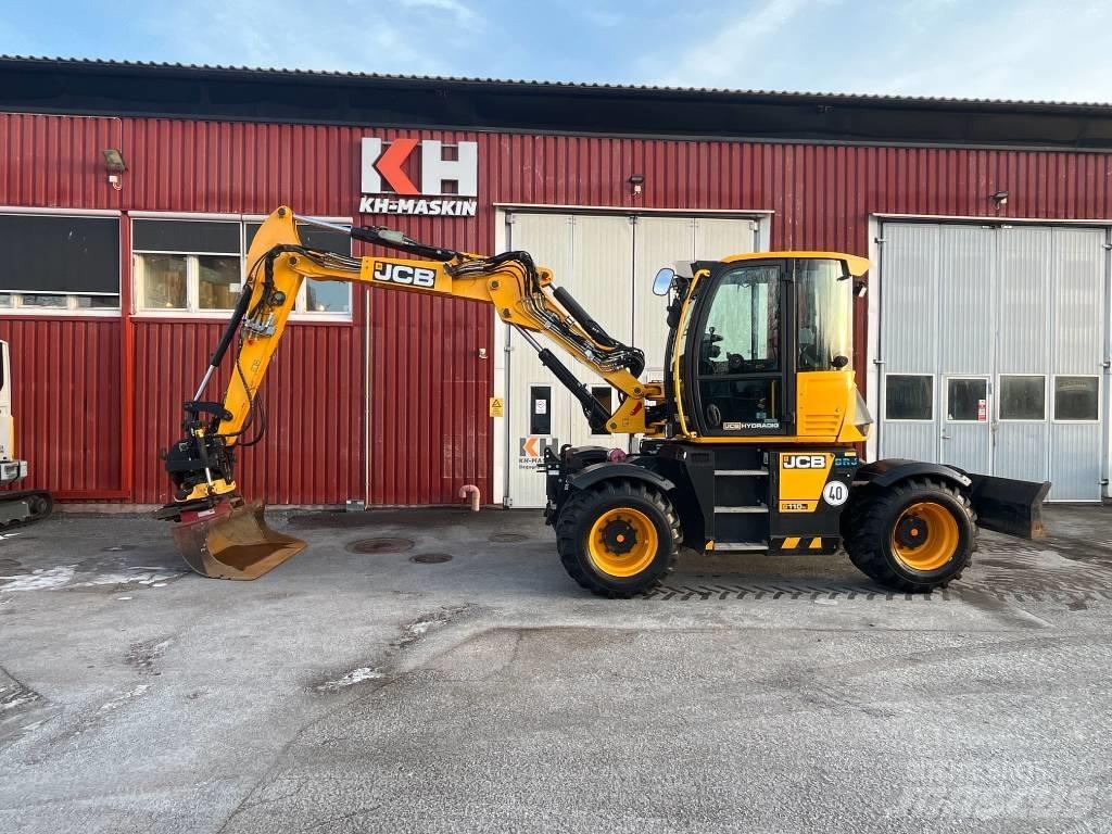 JCB 110 Hydradig Ekskavatori uz riteņiem