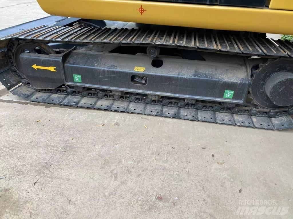 CAT 307 Kāpurķēžu ekskavatori
