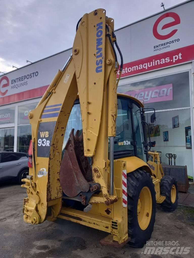 Komatsu WB 93 R Ekskavatori-iekrāvēji
