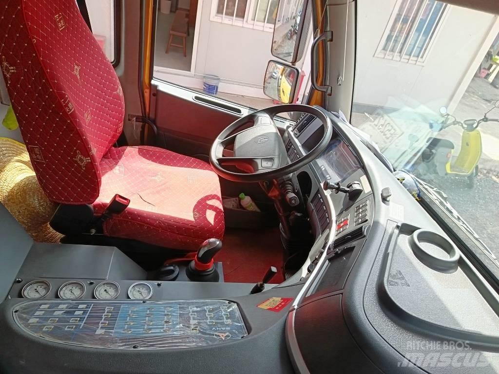 Sany SAC3000T Visurgājēji celtņi