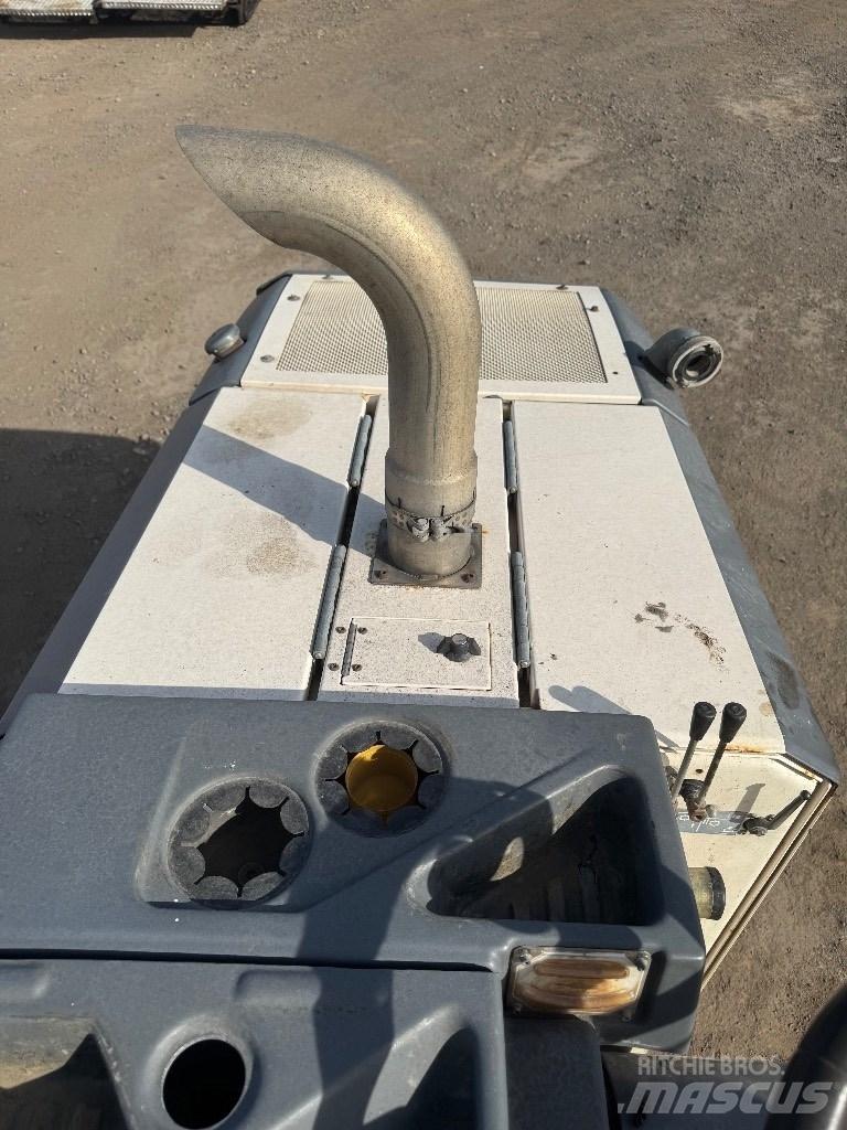 Wirtgen W 35 RI Asfalta dzesēšanas iekārtas