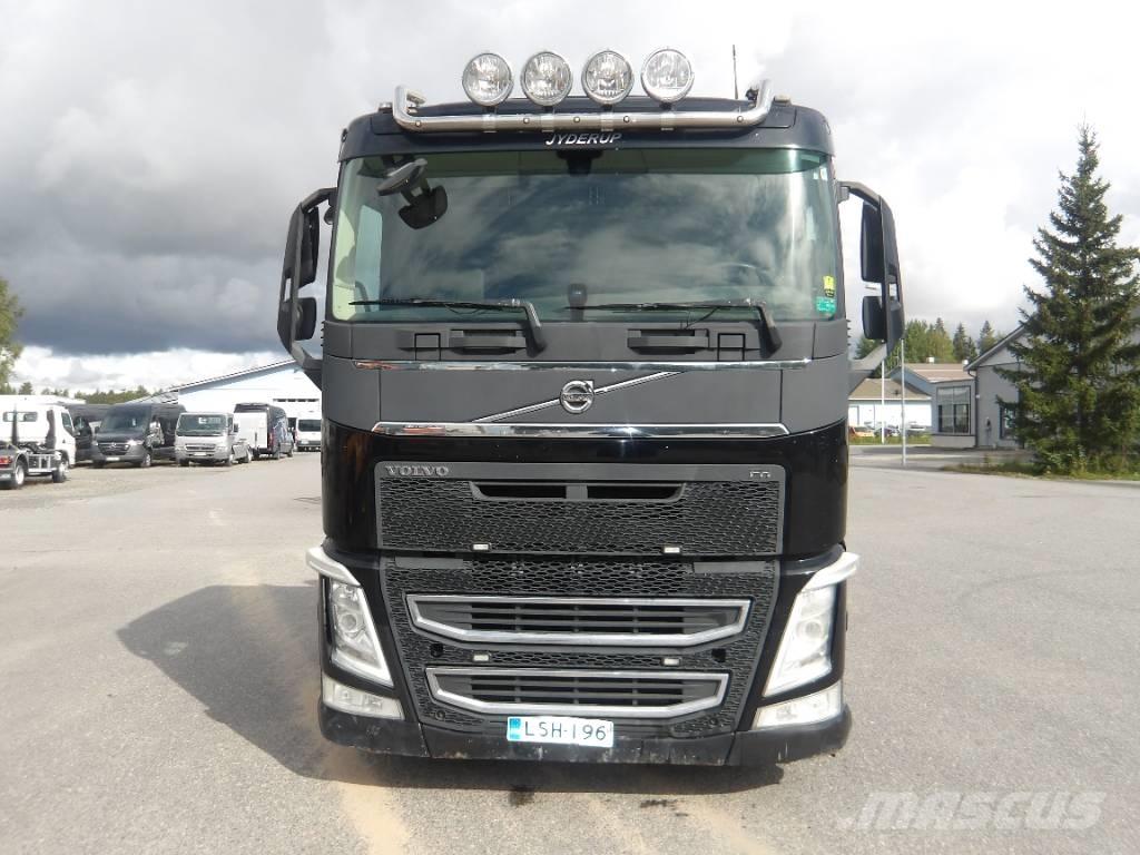 Volvo FH 500 8x4 Smagās mašīnas ar celtni