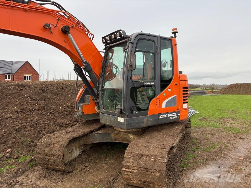 Doosan DX 140 LCR-5 Kāpurķēžu ekskavatori