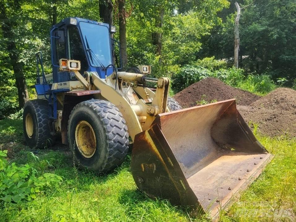 Komatsu WA 250 Iekrāvēji uz riteņiem