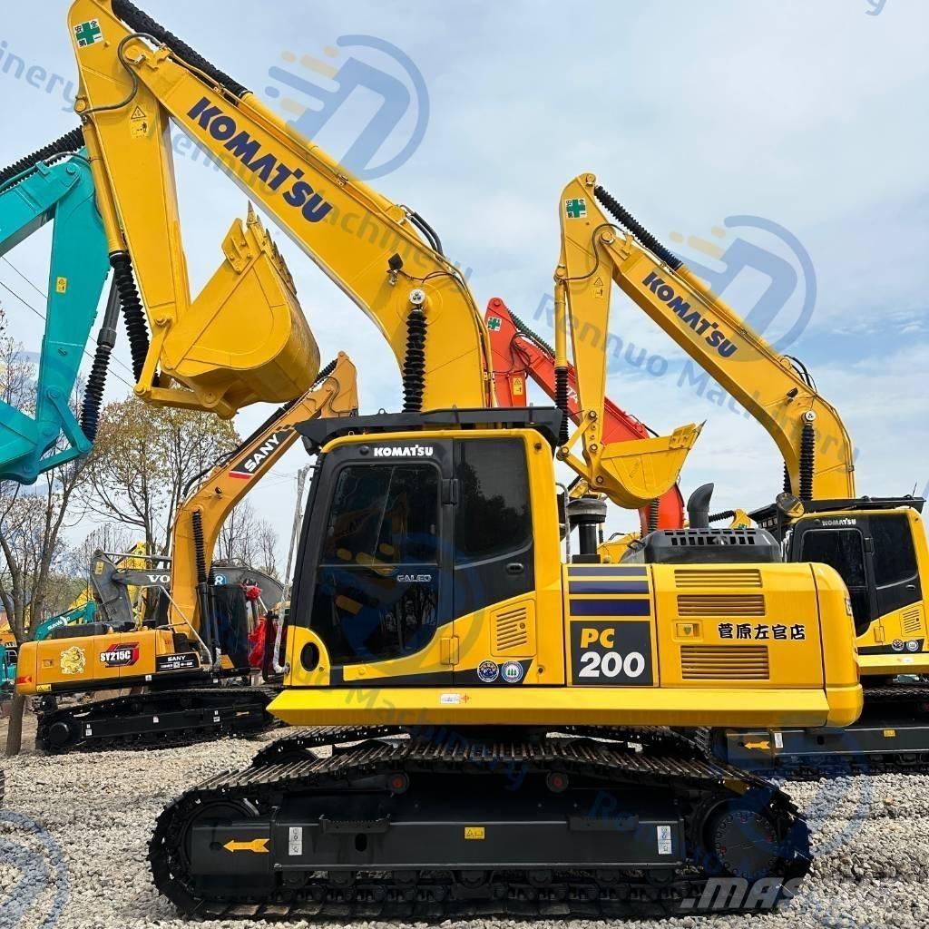 Komatsu PC200-8 Kāpurķēžu ekskavatori
