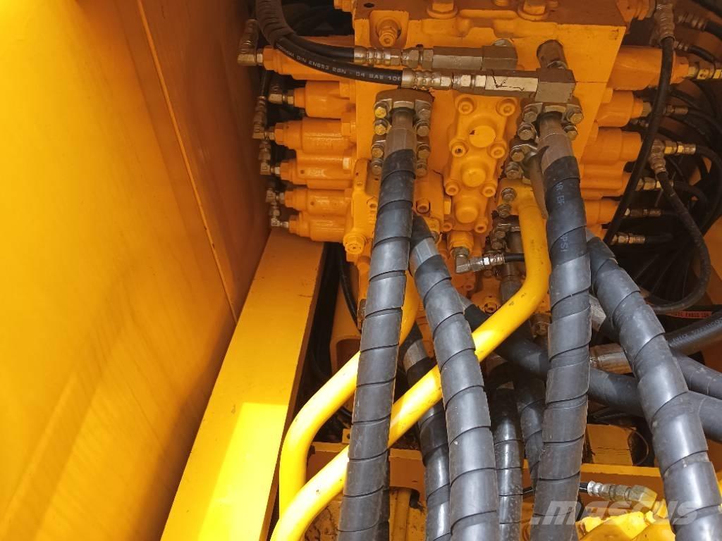 Komatsu PC 220-8 Kāpurķēžu ekskavatori