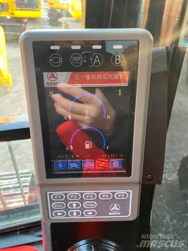 Sany 215C Kāpurķēžu ekskavatori