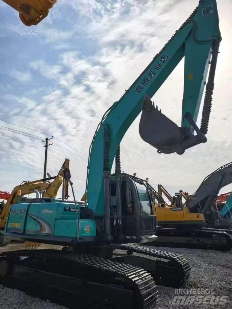 Kobelco SK 200 Kāpurķēžu ekskavatori