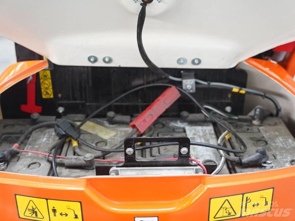 JLG Toucan 8 E Vertikālie pacēlāji