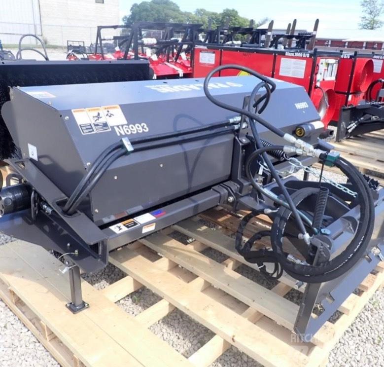 Sweepster 220 84” Birstes