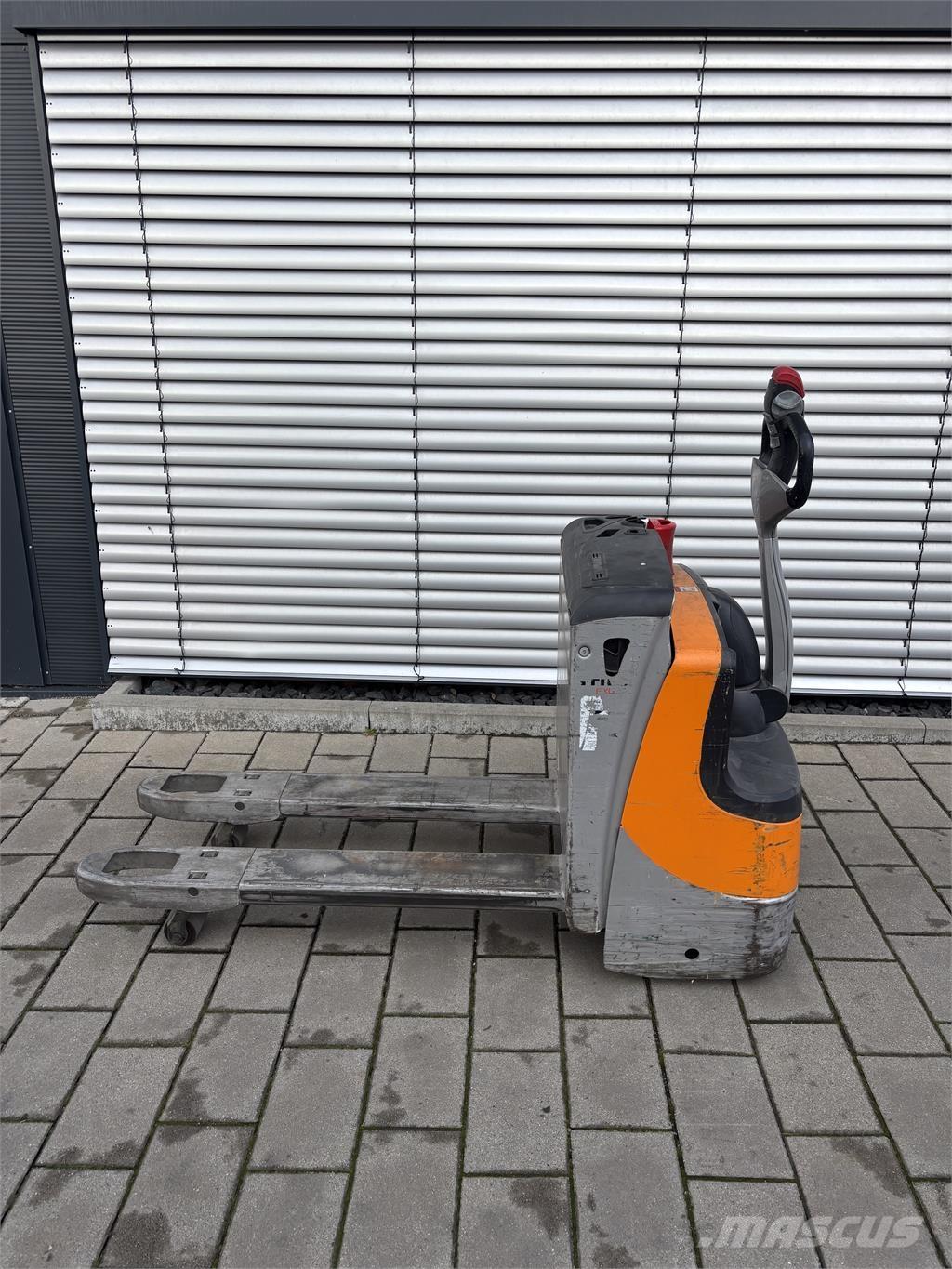 Still EXU16 Krautnētāji