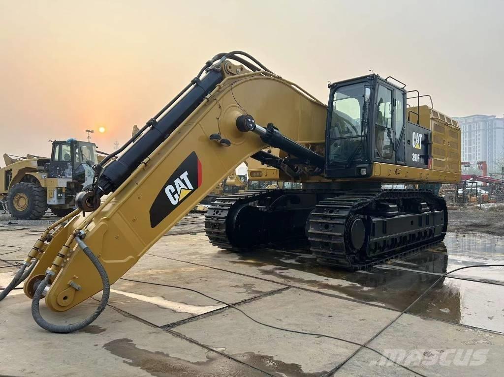 CAT 2020 CAT 390F Ekskavatori uz riteņiem