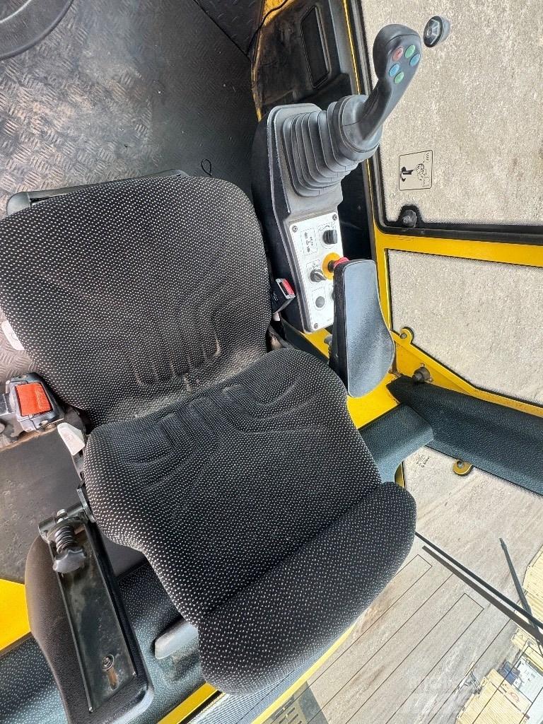 Bomag BW 216 D H-4 Vienvalča grunts veltņi