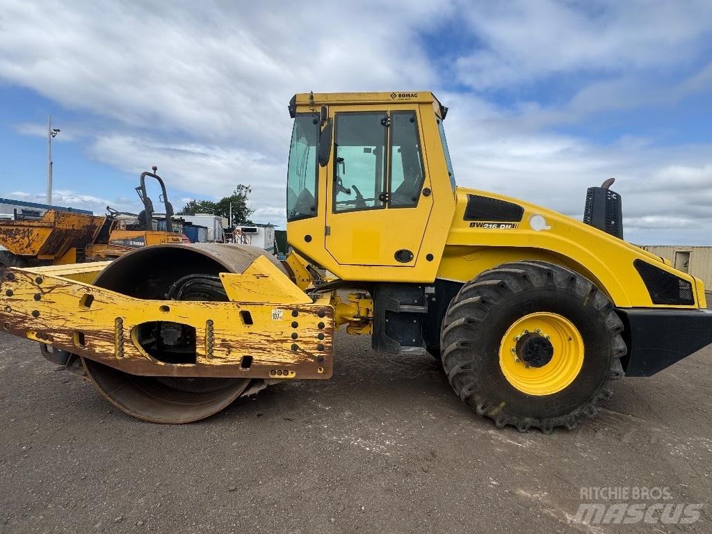 Bomag BW 216 D H-4 Vienvalča grunts veltņi
