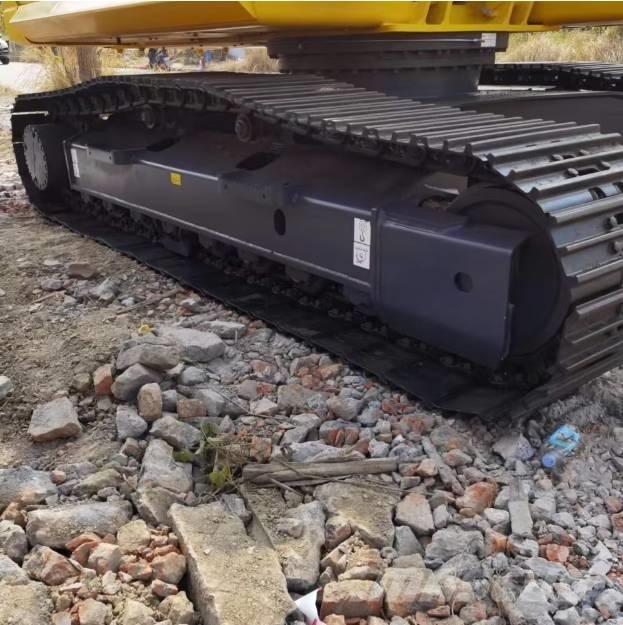 Komatsu PC220-8 Kāpurķēžu ekskavatori