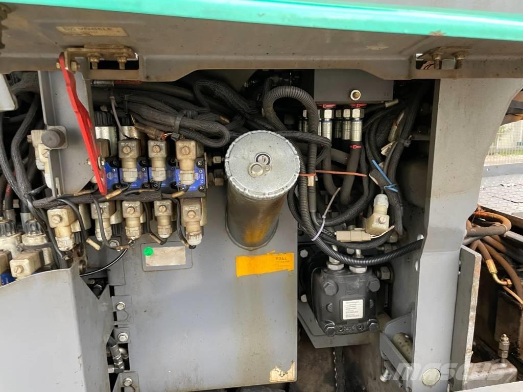 Vögele SUPER 1300-3I Asfalta klājēji