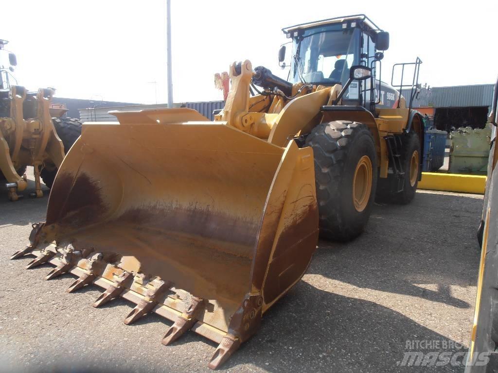 CAT 966K Iekrāvēji uz riteņiem