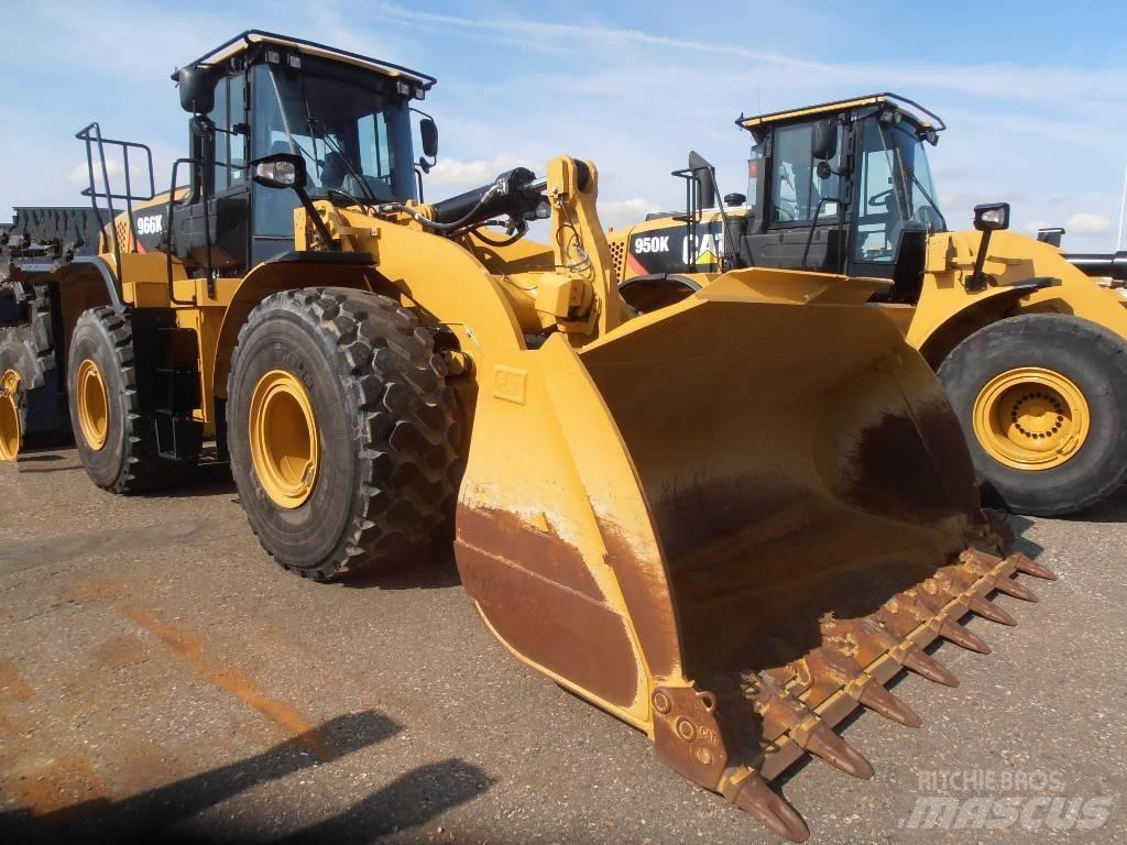 CAT 966K Iekrāvēji uz riteņiem