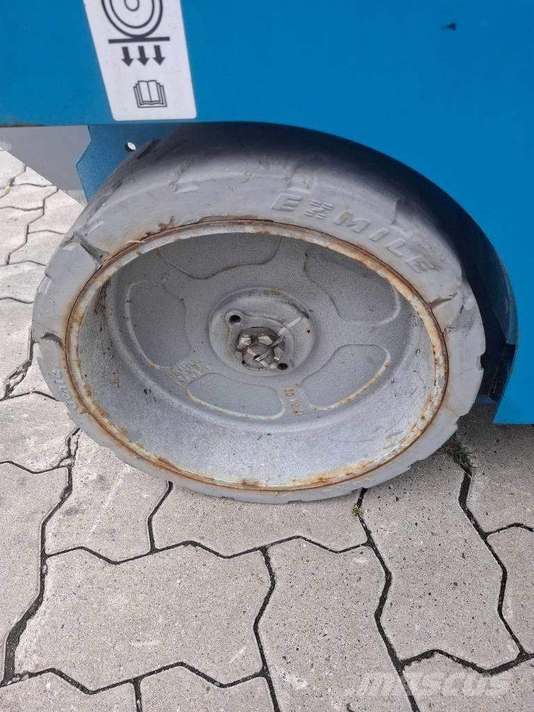 Genie GS 4047 Šķerveida pacēlāji