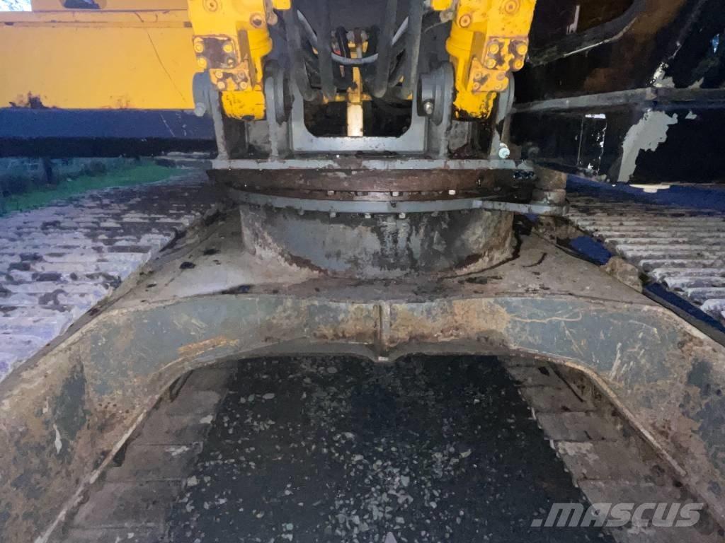 JCB JS150LC Teleskopiskie manipulatori