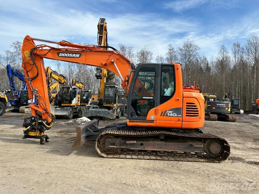 Doosan DX 140 LCR-3 Kāpurķēžu ekskavatori