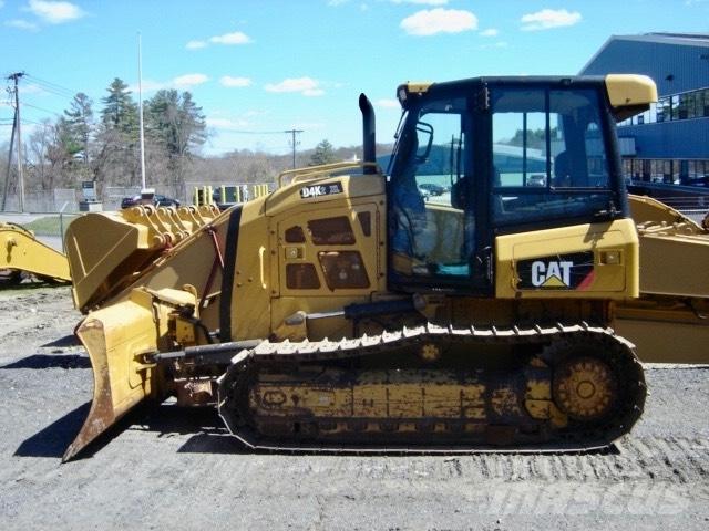 CAT D 4 K 2 XL Kāpurķēžu ekskavatori