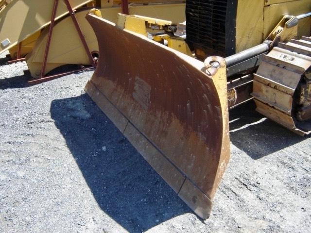 CAT D 4 K 2 XL Kāpurķēžu ekskavatori