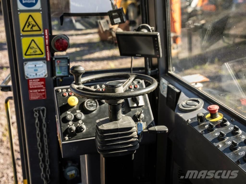 Atlas Copco XE3 C30 Tuneļu un pazemes kalnrūpniecības urbji