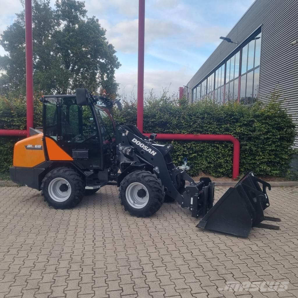 Doosan DL60 Iekrāvēji uz riteņiem