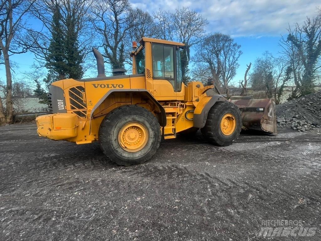 Volvo L 120 F Iekrāvēji uz riteņiem