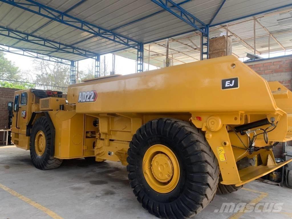 CAT AD 22 Pašizgāzējs