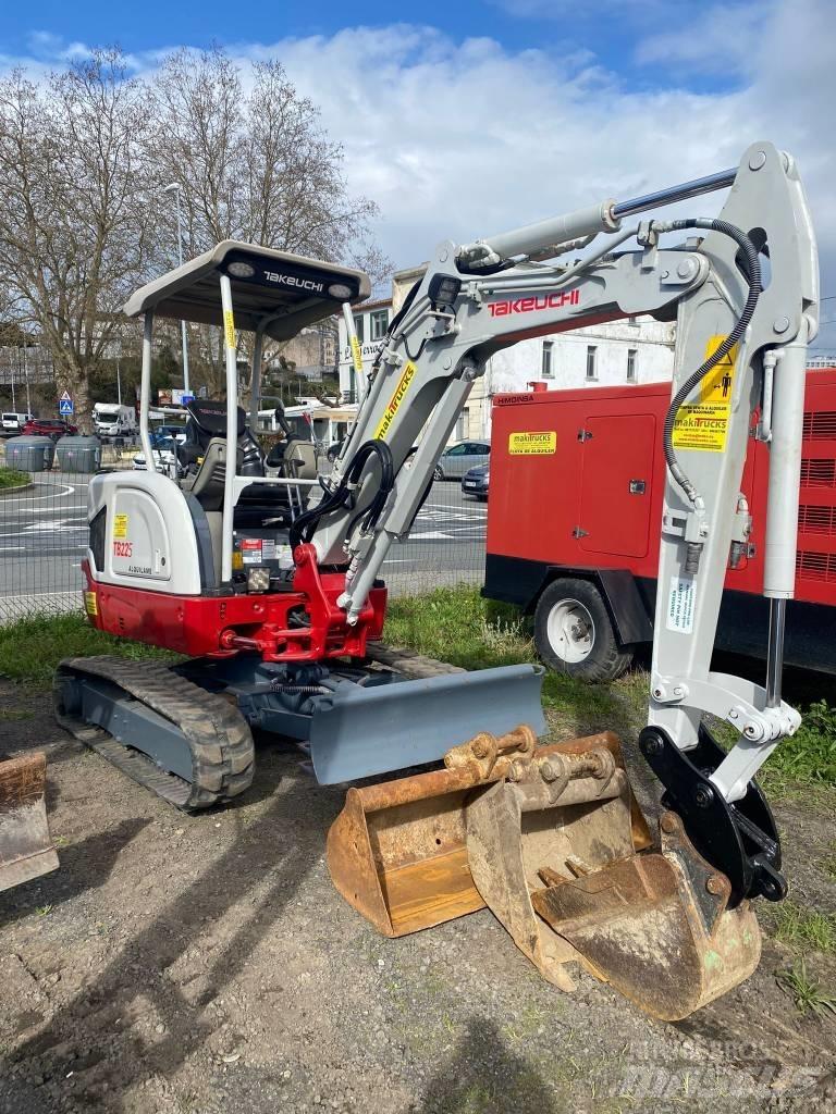 Takeuchi TB225 Mini ekskavatori < 7 t