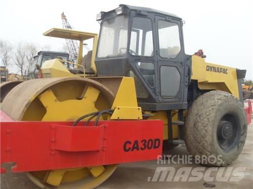 Dynapac CA 30 D Vienvalča grunts veltņi