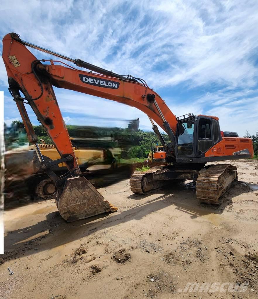 Doosan DX 380 LC-3 Kāpurķēžu ekskavatori