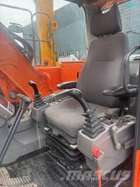Doosan DX 140 LCR-3 Kāpurķēžu ekskavatori