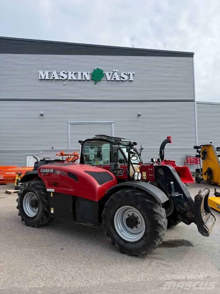 Case IH Farmlift 742 Teleskopiskie manipulatori