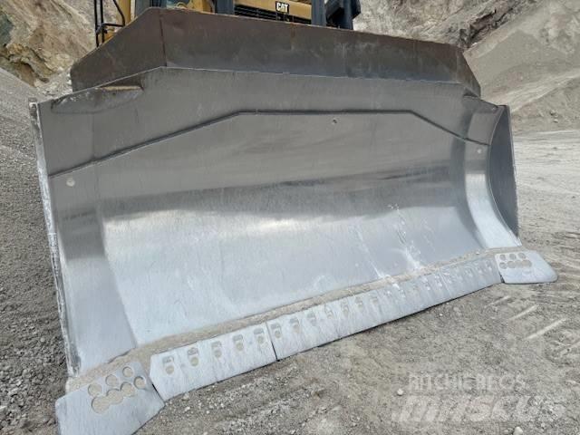 CAT D 9 T Kāpurķēžu buldozeri
