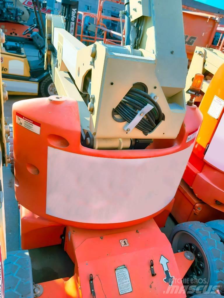 JLG E 450 A Strēles pacēlāji