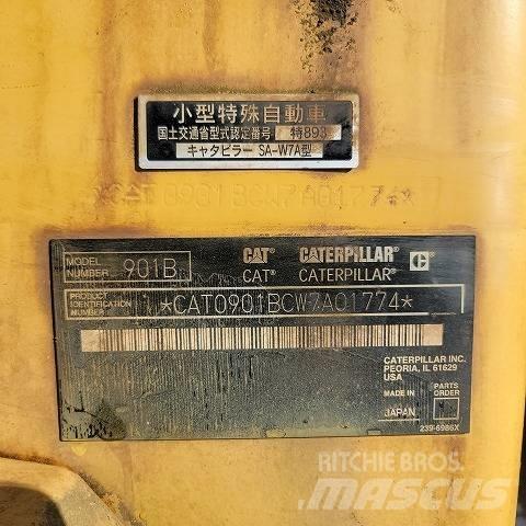 CAT 901B Iekrāvēji uz riteņiem